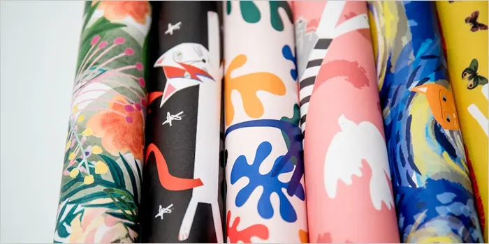 ラッピングの包装紙のイメージ画像