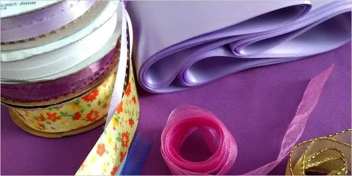 ラッピングのリボンのイメージ画像