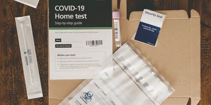 コロナウイルスの抗原検査キットの中身