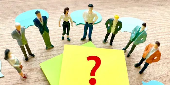 ハテナに集まる人形