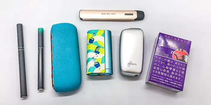 DR.VAPE Model 2(ドクターベイプモデル2)とシーテック・ドクタベイプ・アイコスイルマ・グローハイパーX2・プルームX・紙巻きタバコを並べている画像