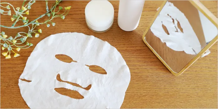 シートマスクと美容液