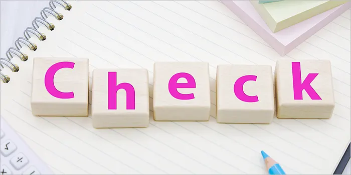 チェックの文字