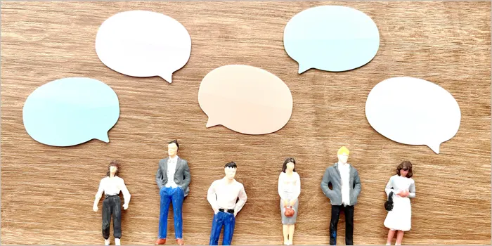 ふきだしとミニチュア人形